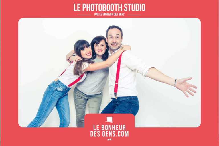 Immortaliser un souvenir : le photobooth studio photo par “Le Bonheur des Gens”